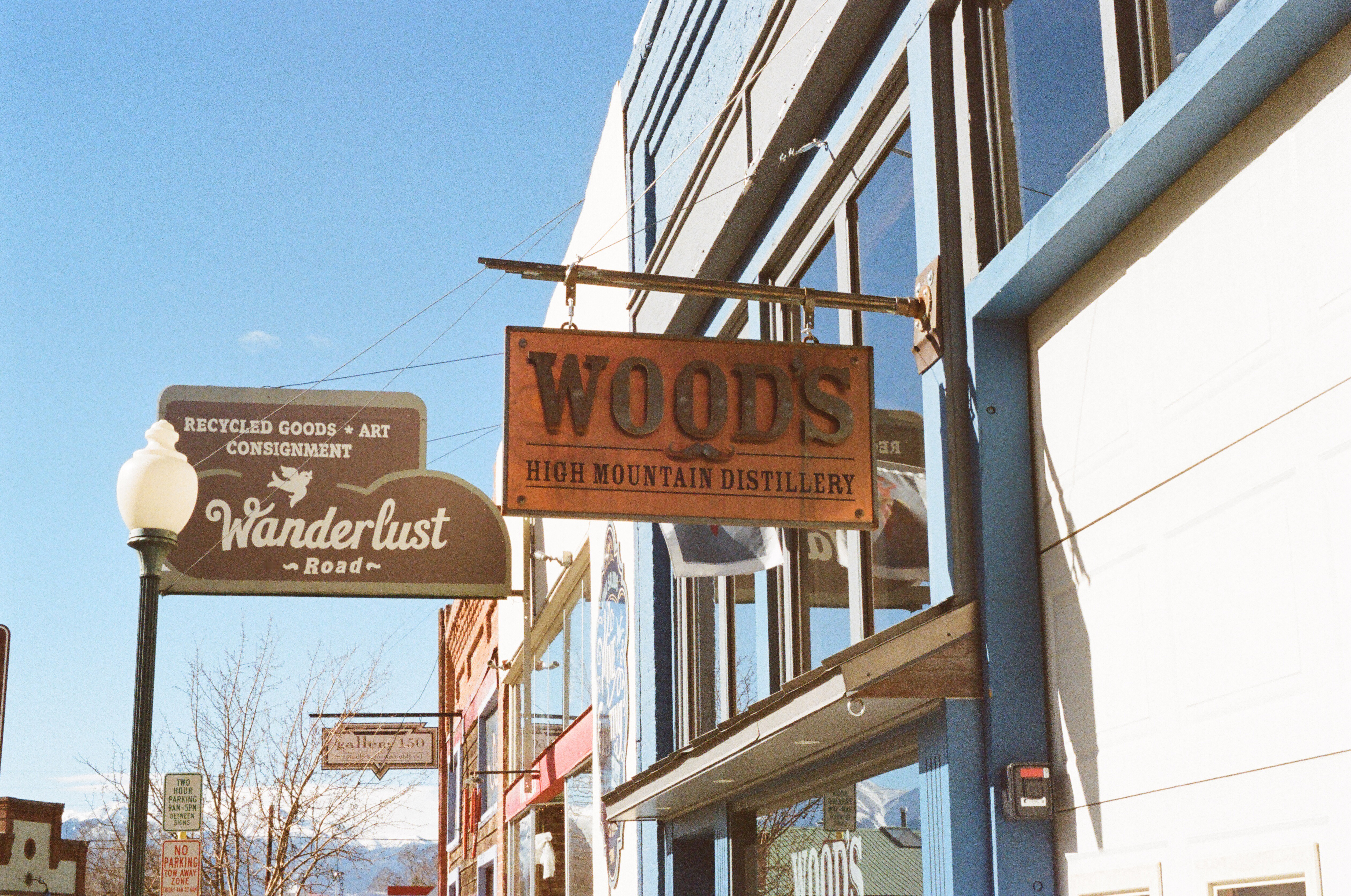 shops-shopping-mall-signs