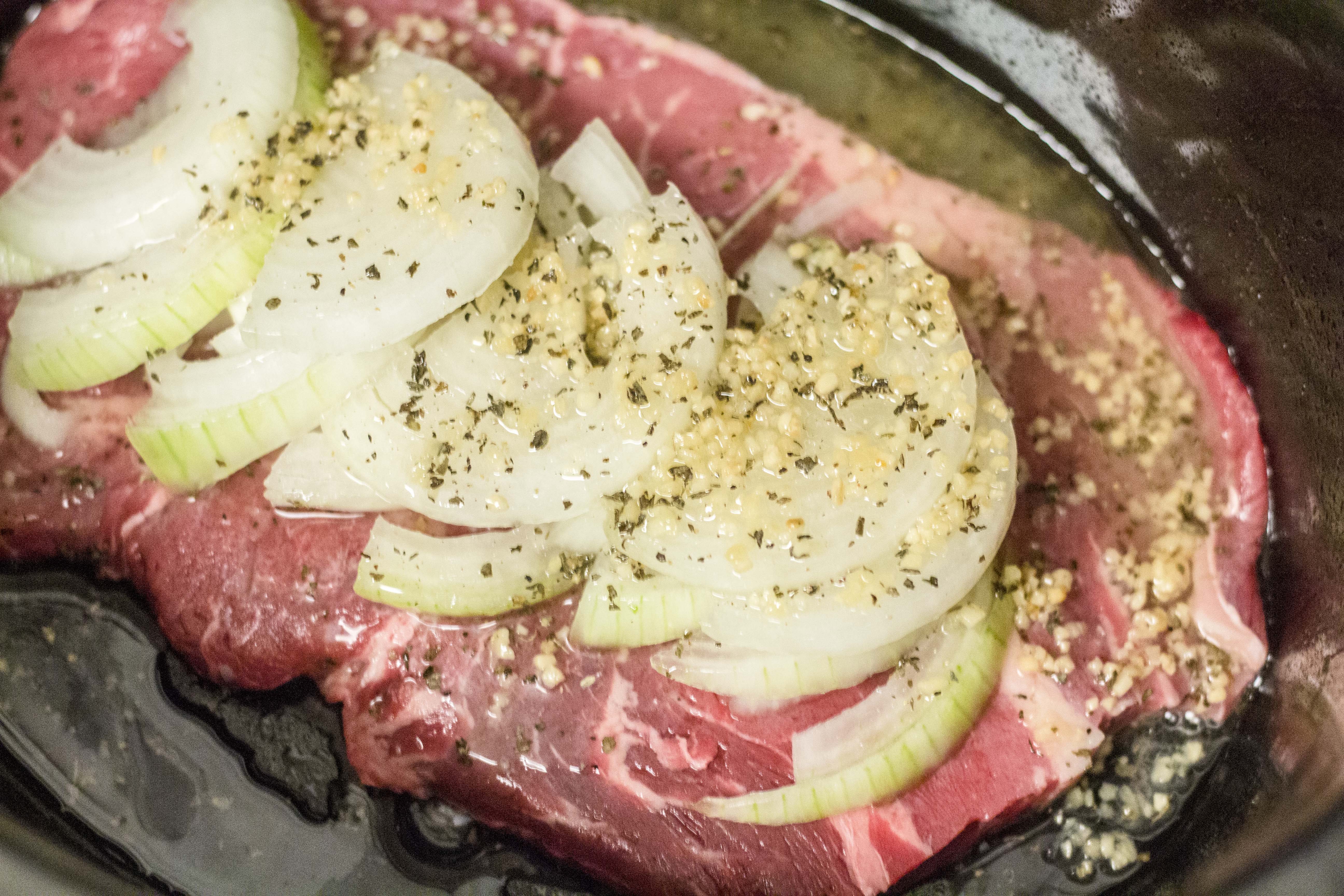 Easy Crockpot Beef Gyros