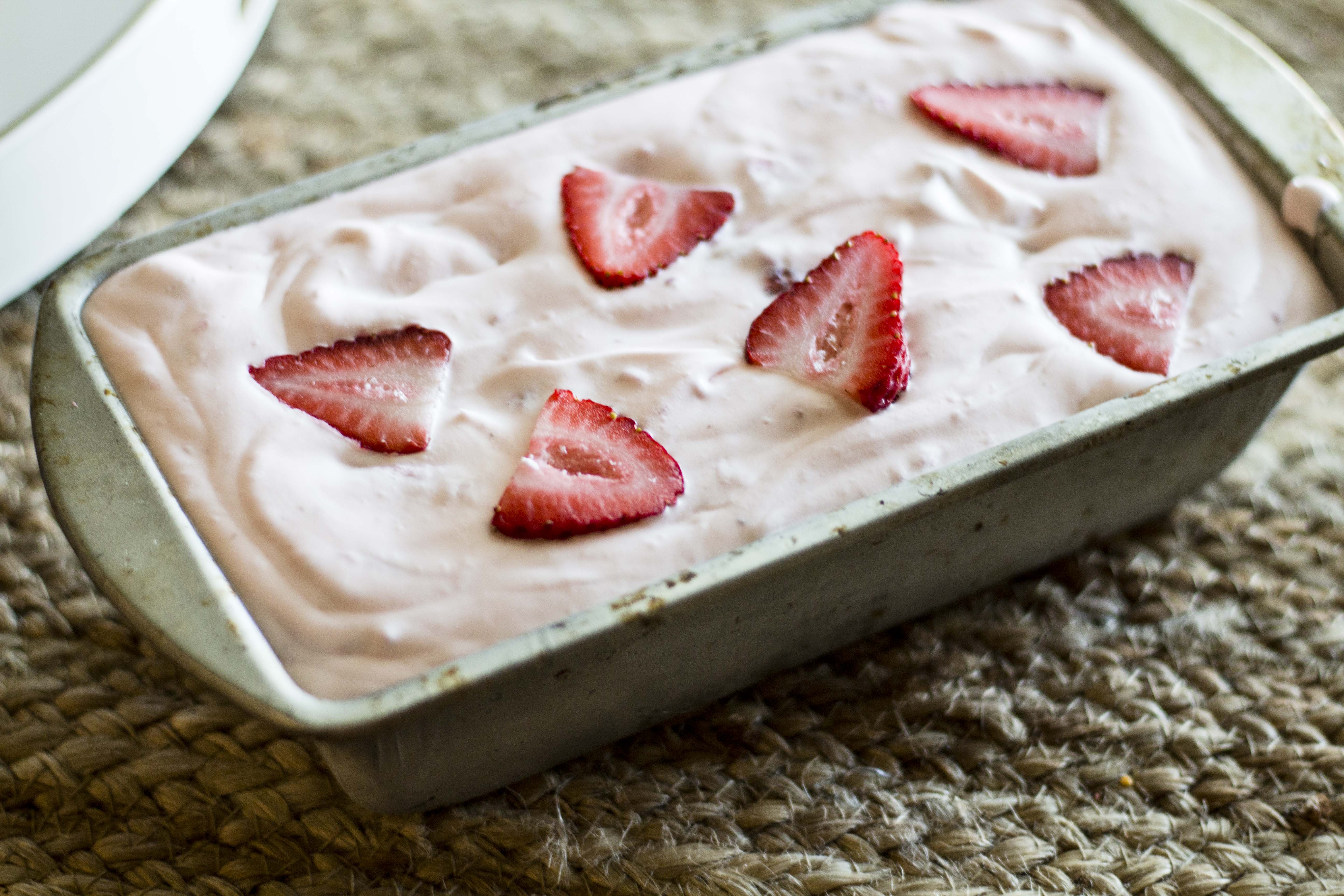 No-Churn Strawberry Ice Cream