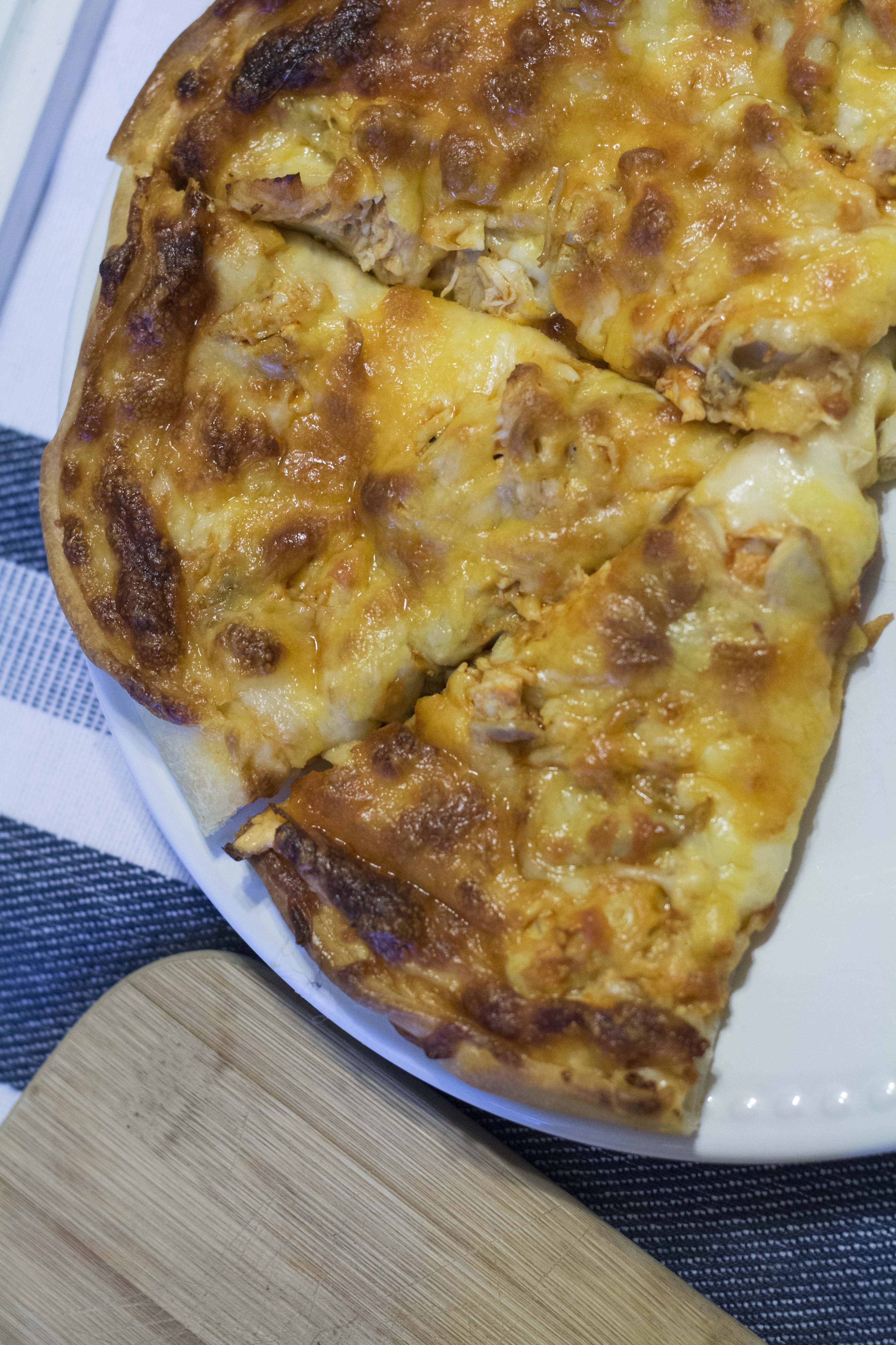 Creamy Buffalo Chicken Pizza Recipe