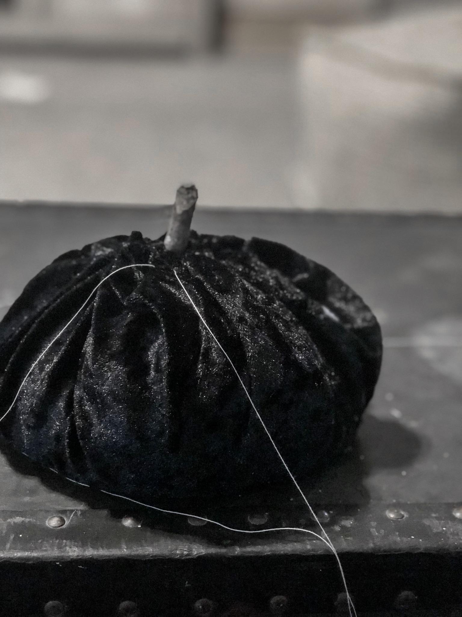 How to make DIY velvet pumpkins