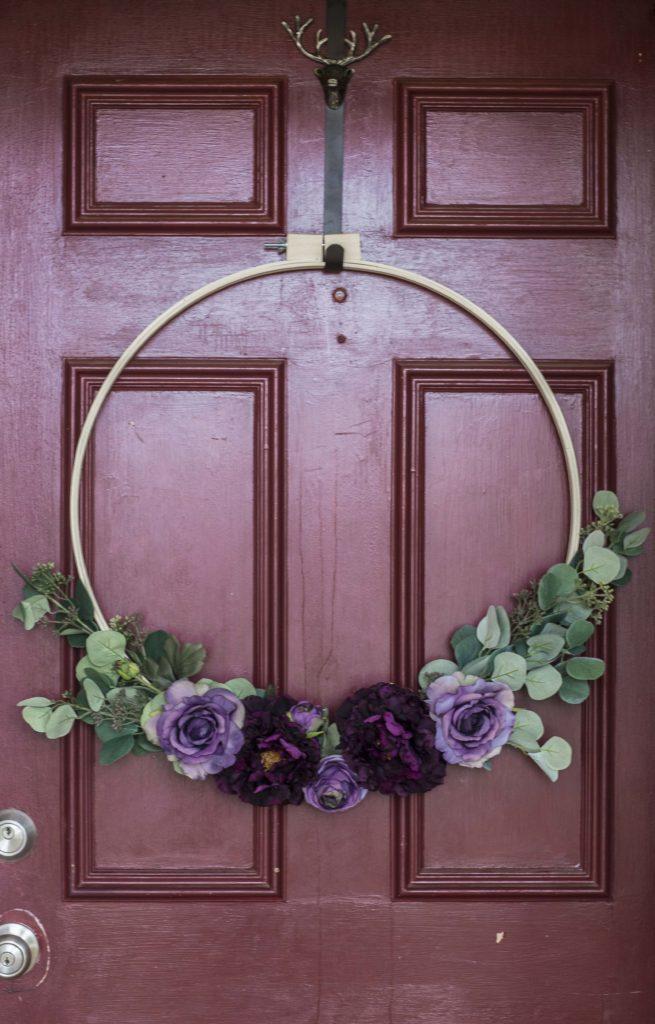 DIY deep purple fall wreath with embroidery hoop