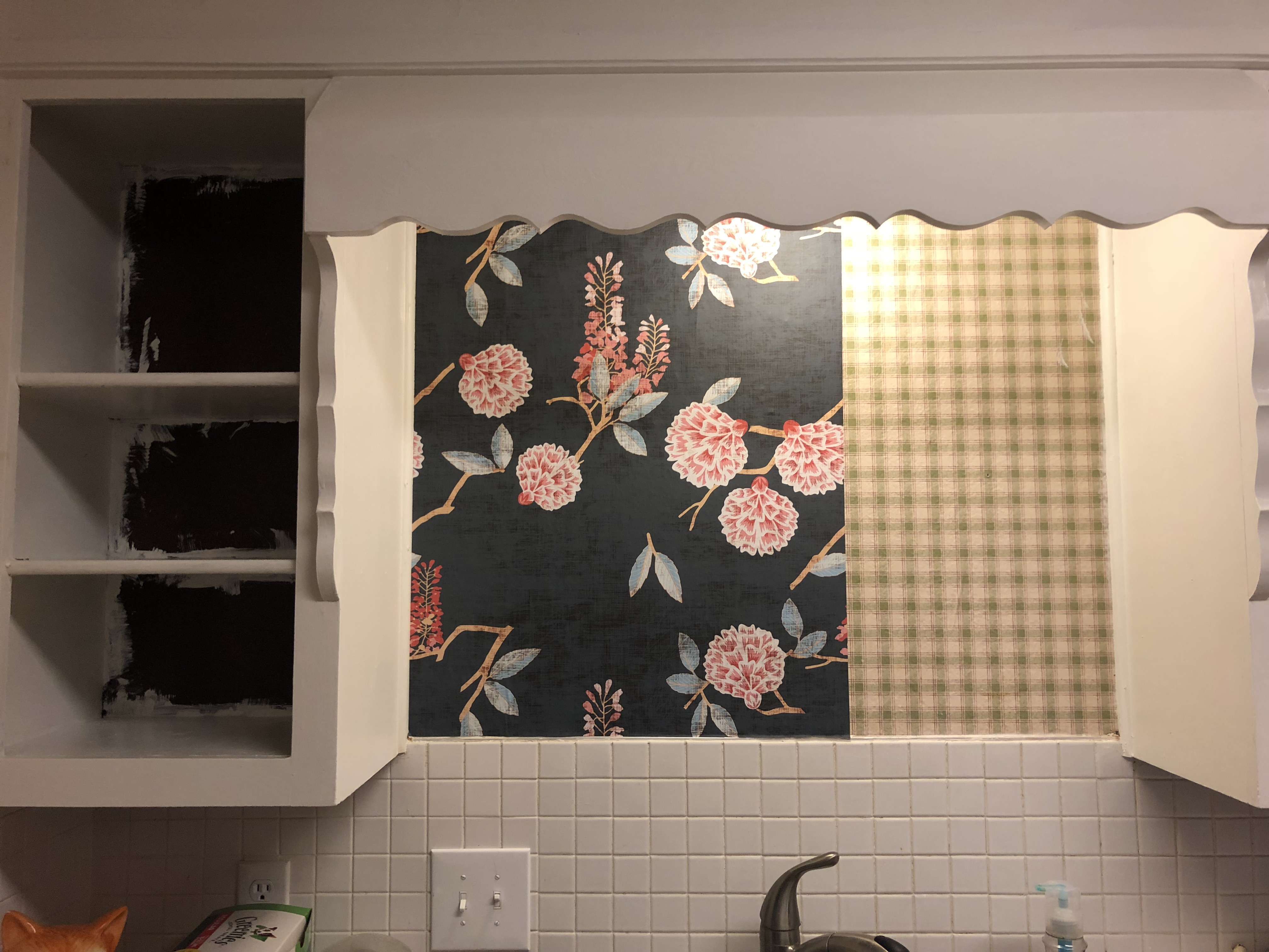 How wallpaper can transform your outdated kitchen